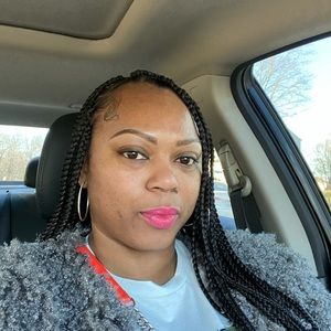 Meet your Posher, Lajuan